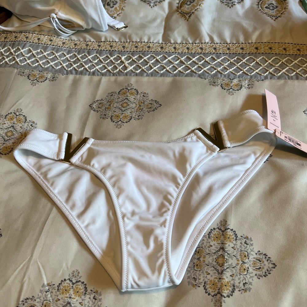 VICTORIA SECRET NWT top and bottom XS